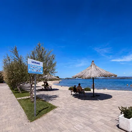 Vila Heritage Francheza-elegant Stone Near The Beach, Pasman Island , Ugrinic *