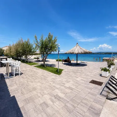 Heritage Francheza-elegant Stone Near The Beach, Pasman Island , Ugrinic Vila *