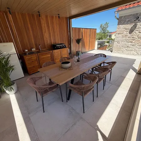 Heritage Francheza-elegant Stone Near The Beach, Pasman Island , Ugrinic Vila Ugrinici